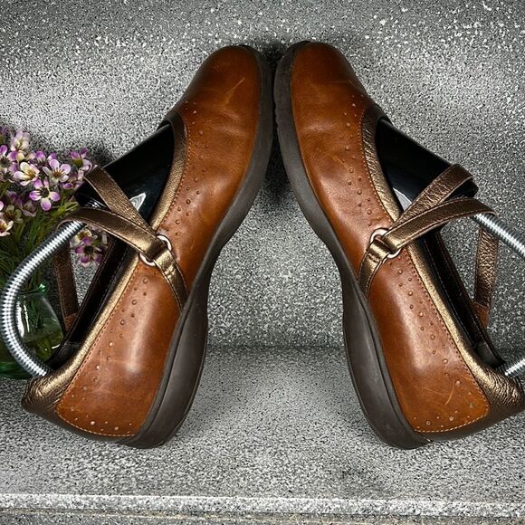 Aravon Vibram Leather Shoes Flats Sandals Outdoor Hiking Lucie Mary Jane 8 - Picture 6 of 7